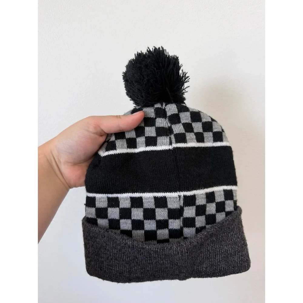 Kids Sonic the Hedgehog Beanie – Grey Multicolor – Great Condition